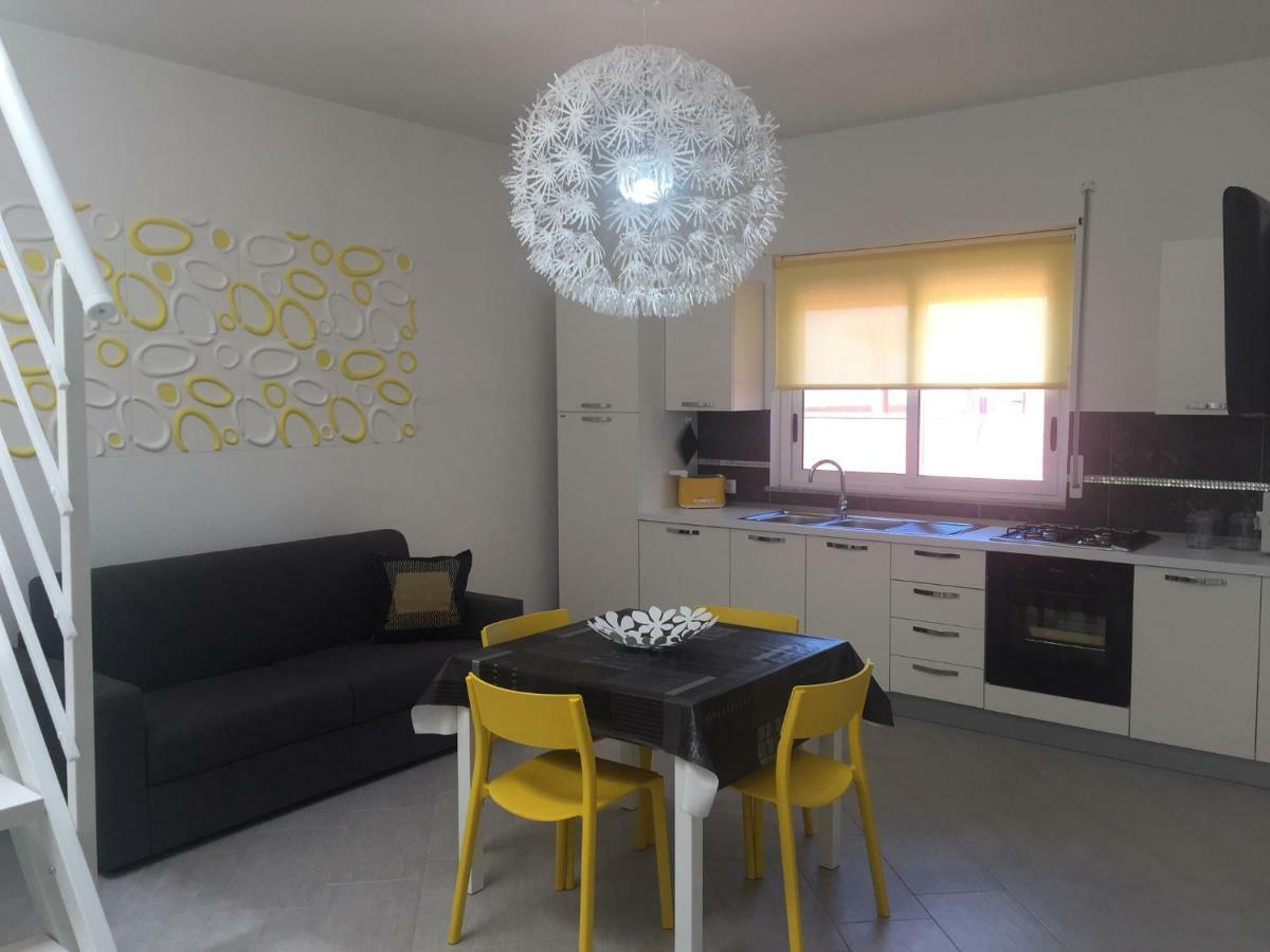 Casa Vacanze Anna 巴莱斯特拉泰 外观 照片