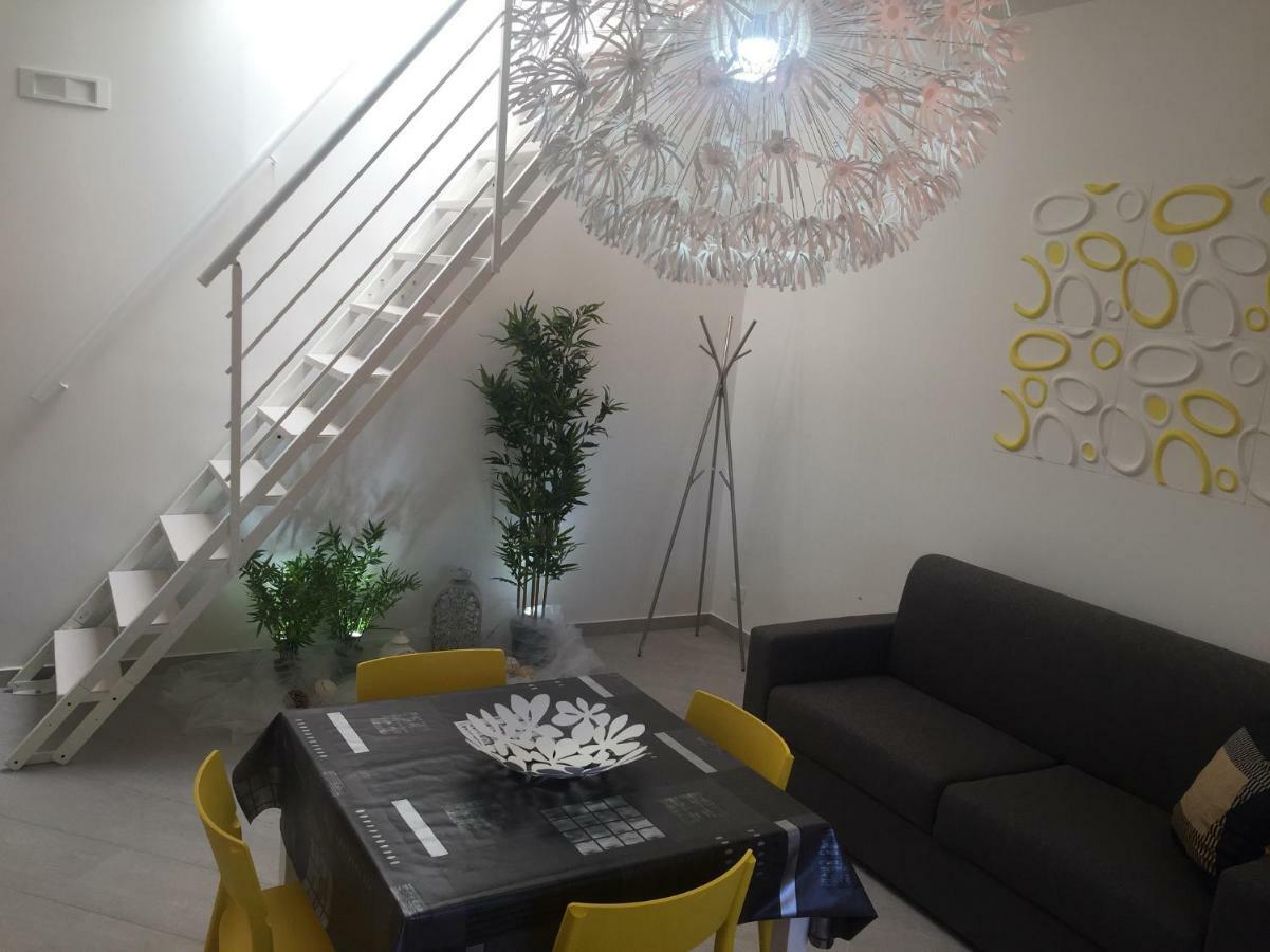 Casa Vacanze Anna 巴莱斯特拉泰 外观 照片